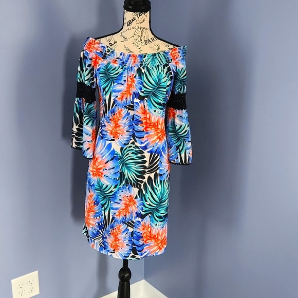 Jennifer Lopez Dresses & Skirts - Jennifer Lopez off shoulder dress